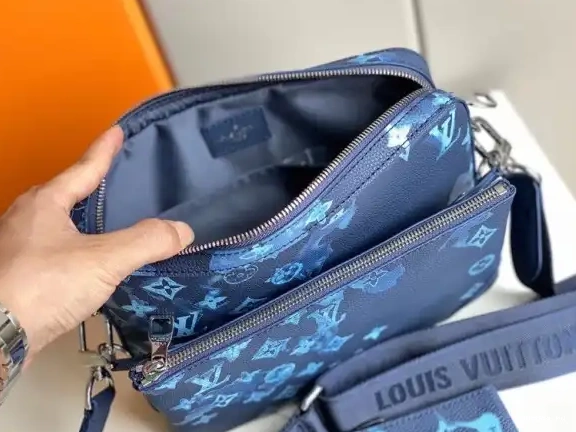 MESSENGER TRIO VUITTON LOUIS 0618
